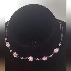 Light Pink Necklace.🌴
